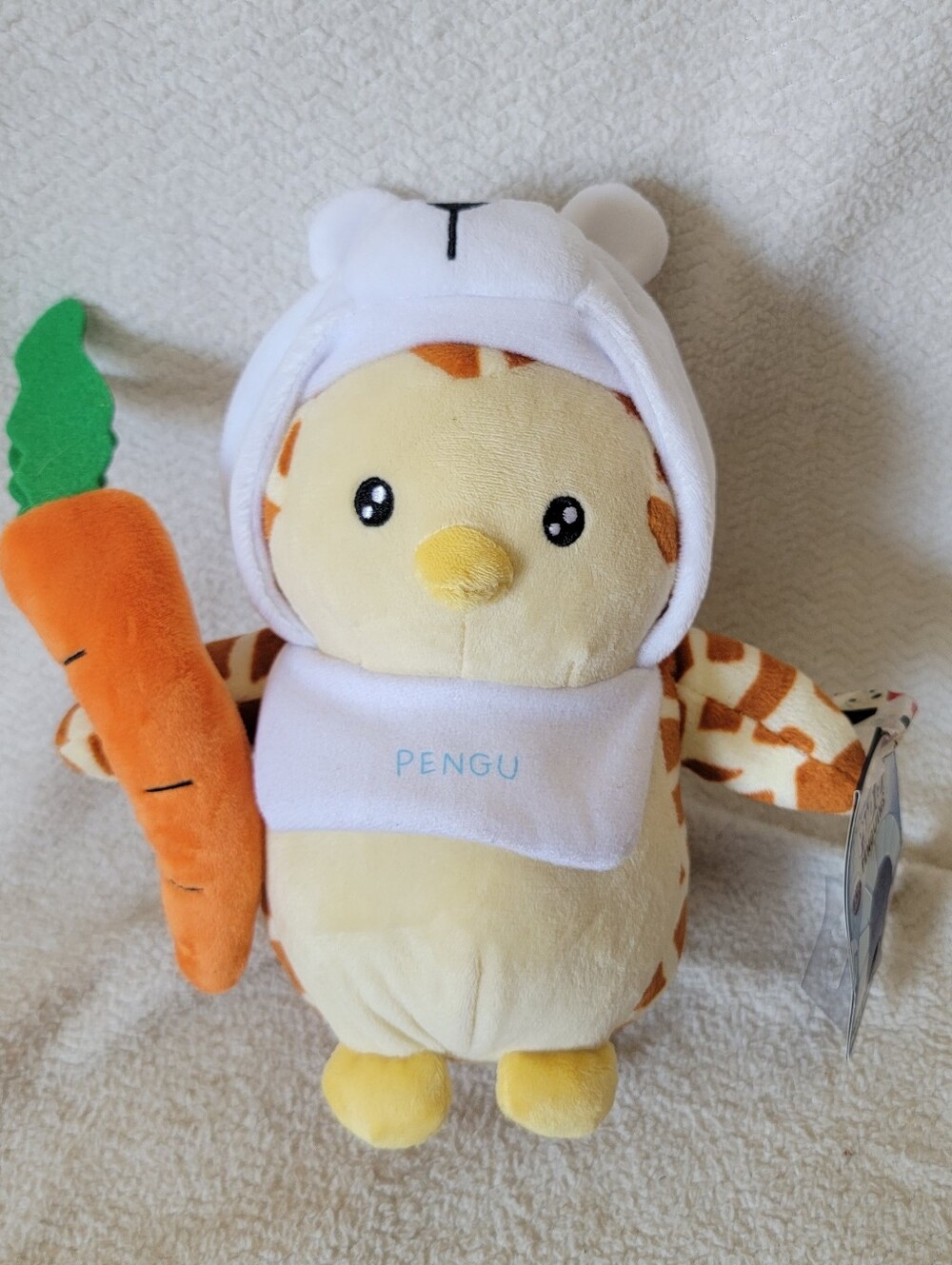 PUDGY PENGUINS 8" Plush Buddies Giraffe Penguin with Polar Bear Hat 2023